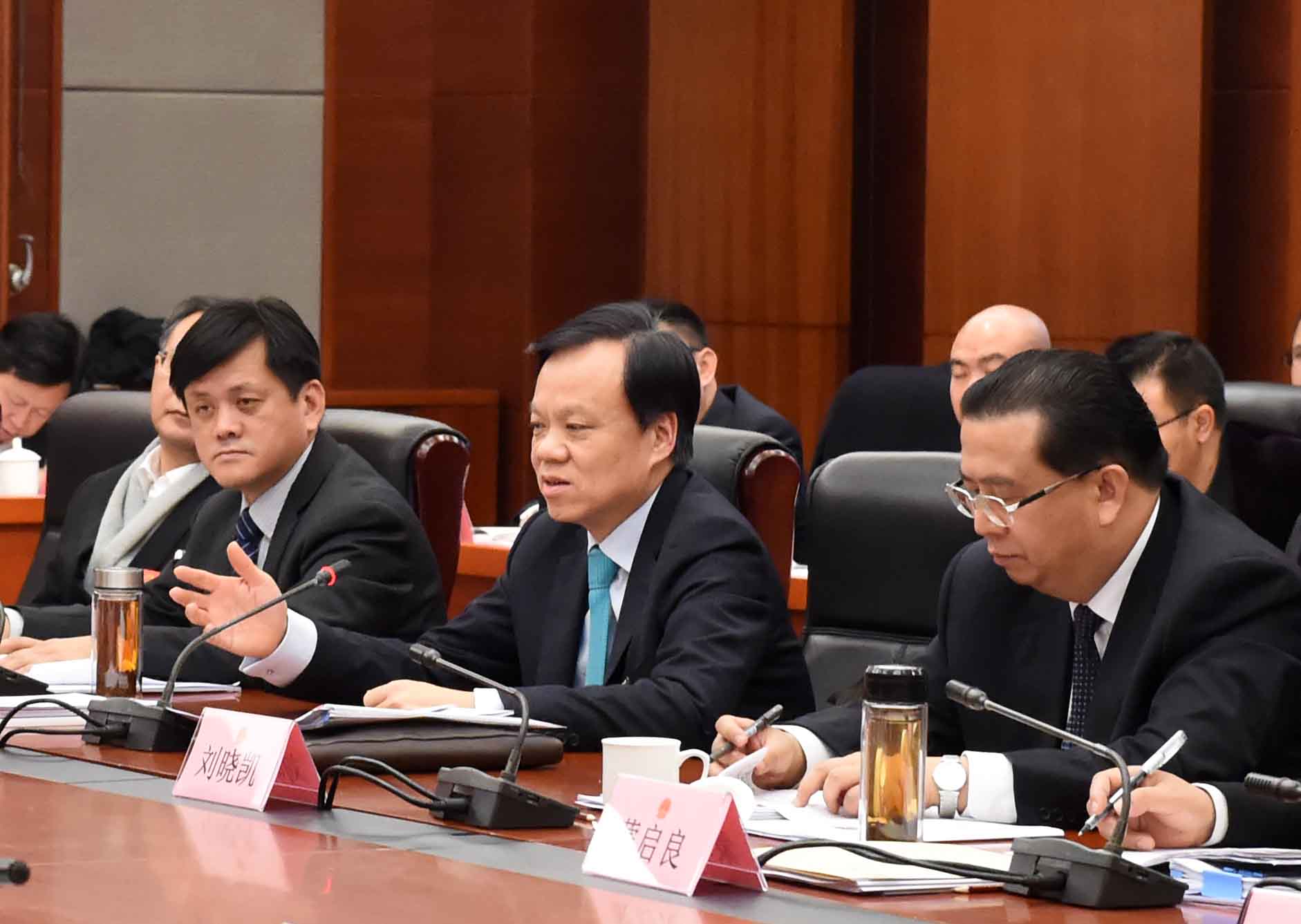 省委书记陈敏尔发言。黄晓青 摄