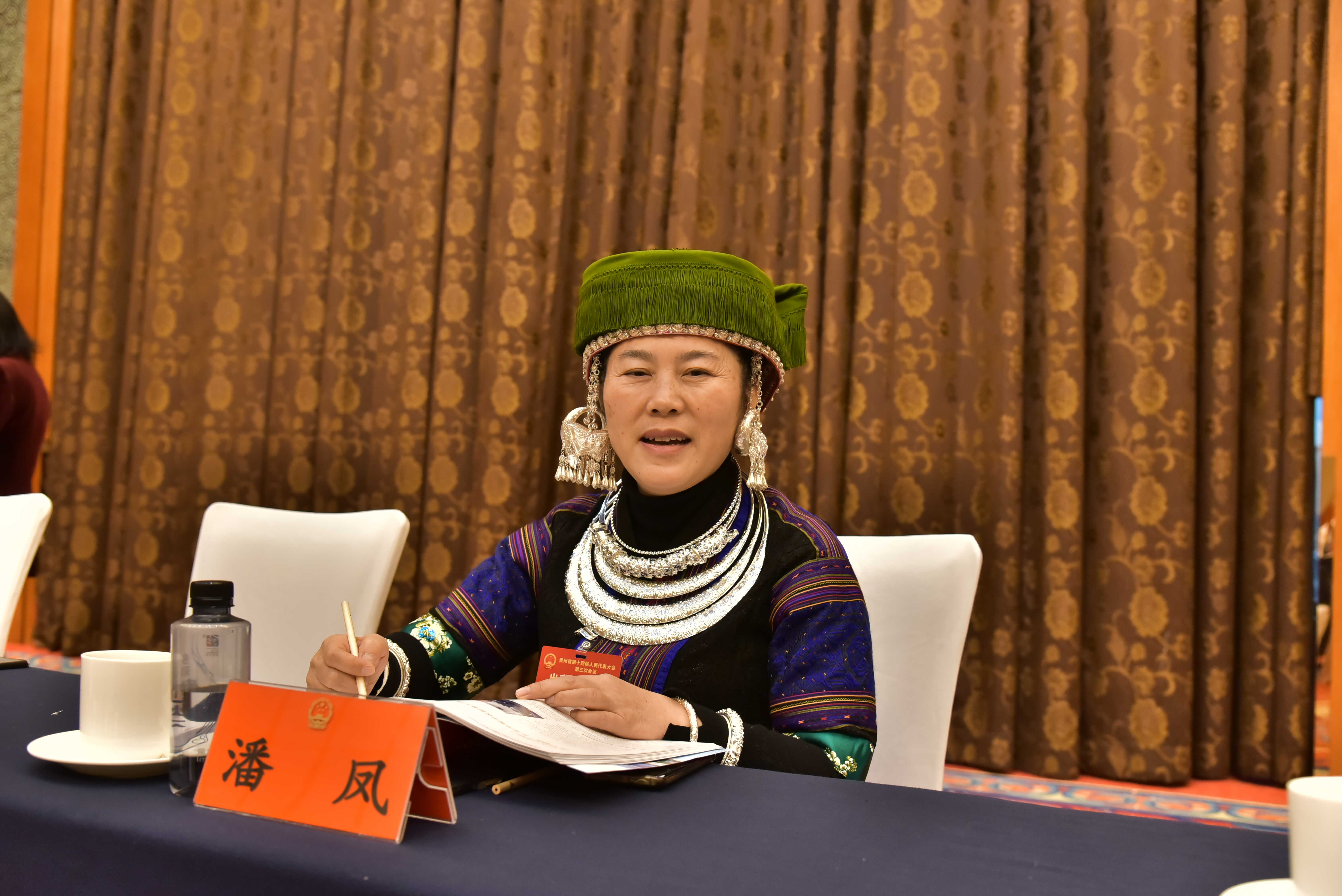 我从基层来 | 潘凤代表：加强人才队伍建设提升基层医疗服务水平
