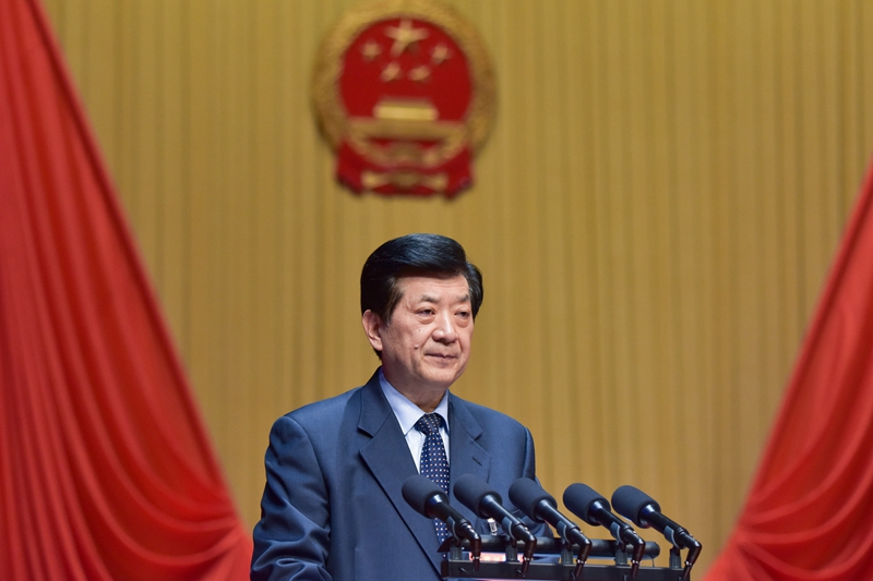 1月28日，省人大常委会党组书记、副主任孙永春向省十三届人大一次会议作常委会工作报告