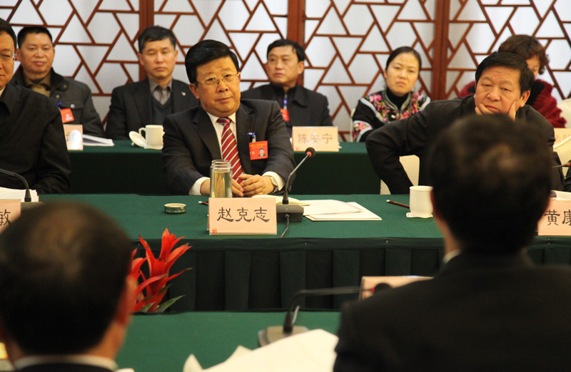 黔西南州代表团分组审议政府工作报告