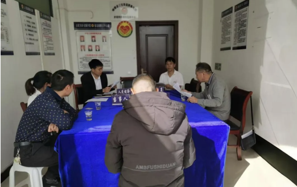 扎根安置点，助力基层治理高质量发展——记人大代表李建平与三宝街道新露社区的“蝶变之路”