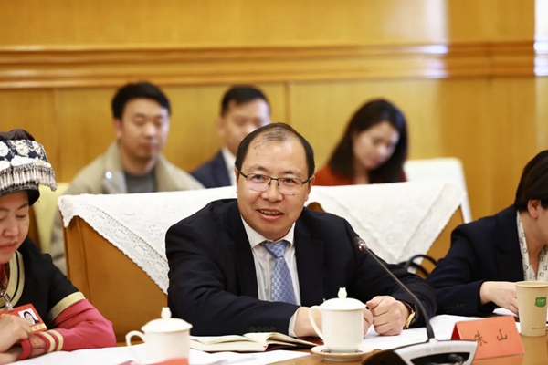 朱山代表：民营经济从“政策支持”迈入“法律保障”新阶段 | 贵州人大代表热议民营经济促进法
