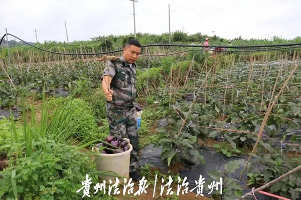 全国人大代表肖正强：军魂永驻 为民履职