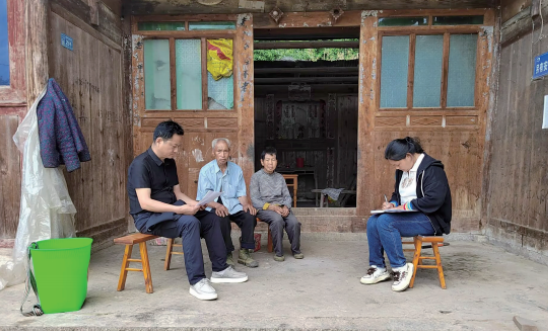 邓真霞代表：绘就乡村振兴新图景