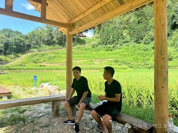 从闲置地到“网红打卡点”！人大代表王金义带头建设烧烤露营基地，激活拉术村振兴密码