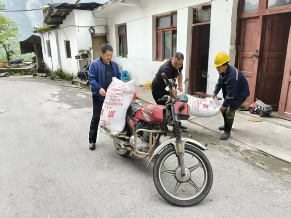开阳县人大代表秦国荣：牢记代表职责，认真履职尽责