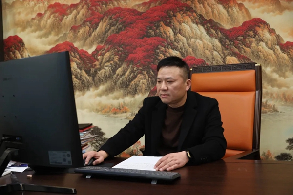 用“商业智慧”解民生难题 以代表担当促区域发展——记观山湖区第三届人大代表左利民