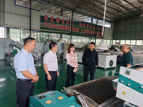 情驻山乡 力推发展——全国人大代表张尤慧与中国五矿的德江帮扶故事