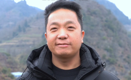 张顺勇代表：冬滑雪夏登山，“中国凉都”欢迎你