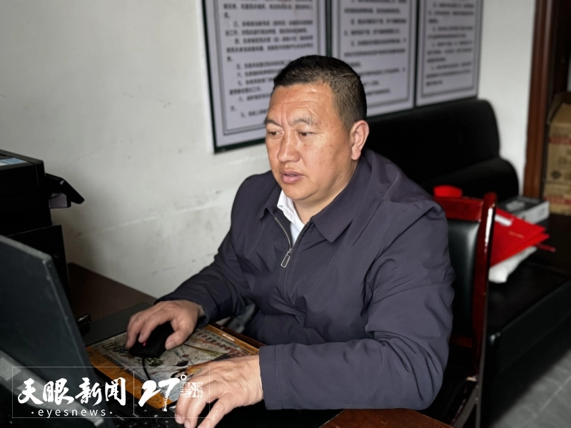 全国人大代表、贵州省石阡县龙塘镇困牛山村党支部书记、村委会主任鞠华国：困牛山红军故事激励我们苦干实干