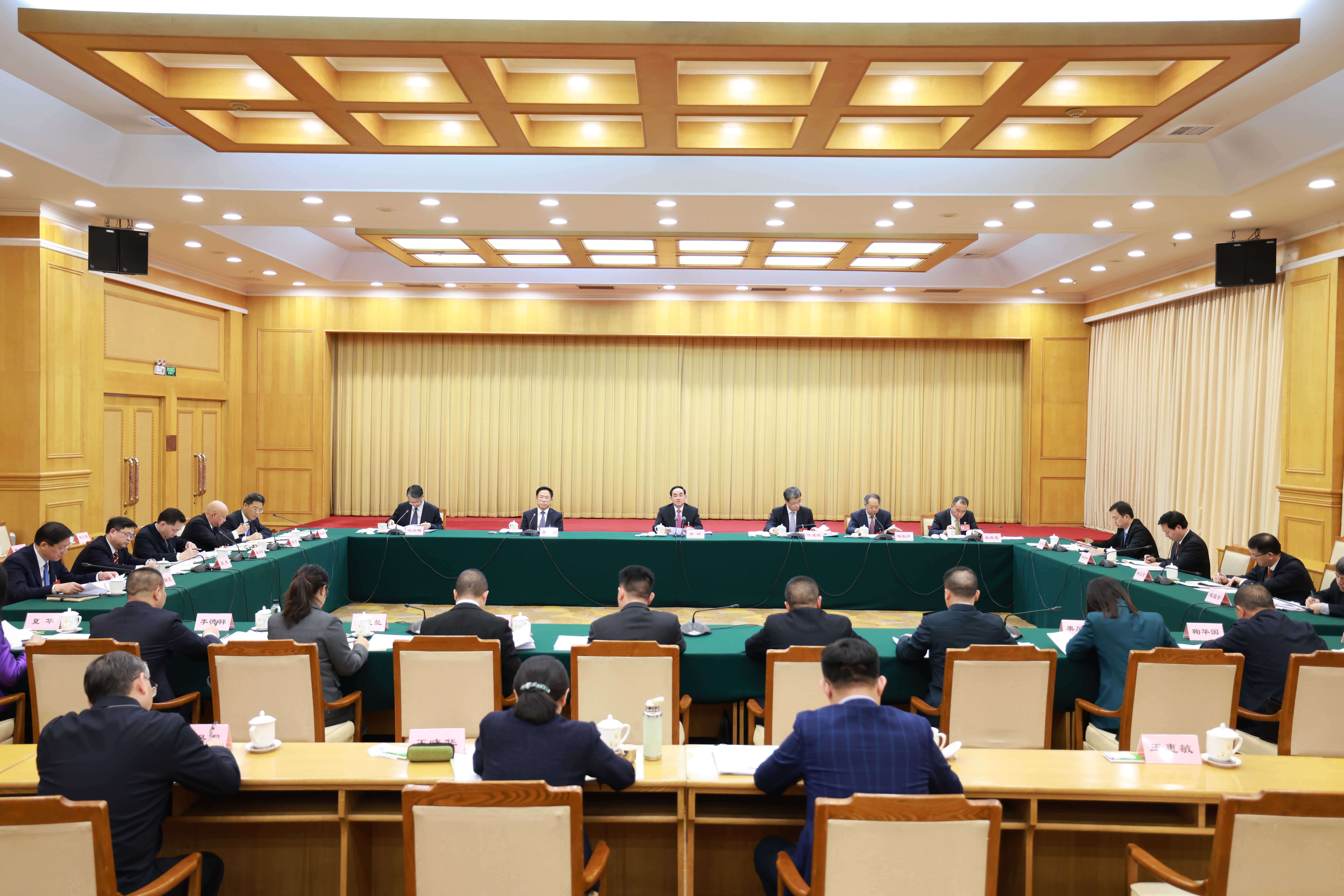 贵州代表团审查计划报告和预算报告