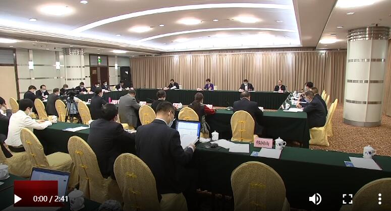 贵州代表团继续审议“两高”工作报告