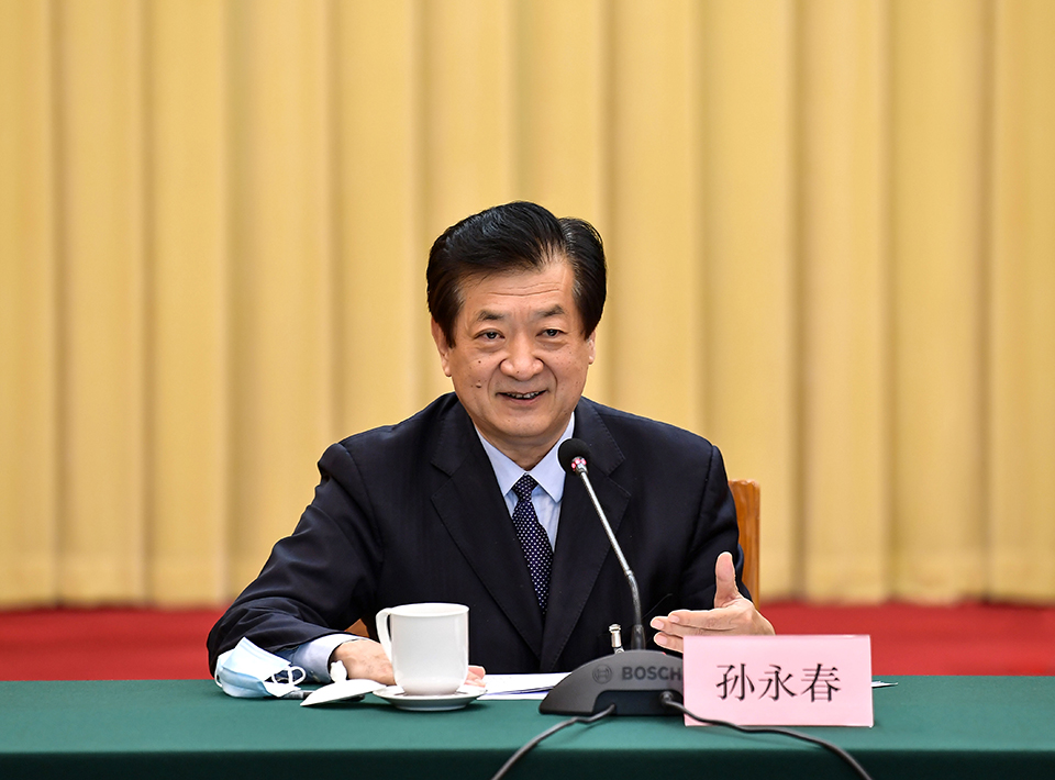 孙永春代表用四个“一声号召”，谈社会主义制度的巨大优势