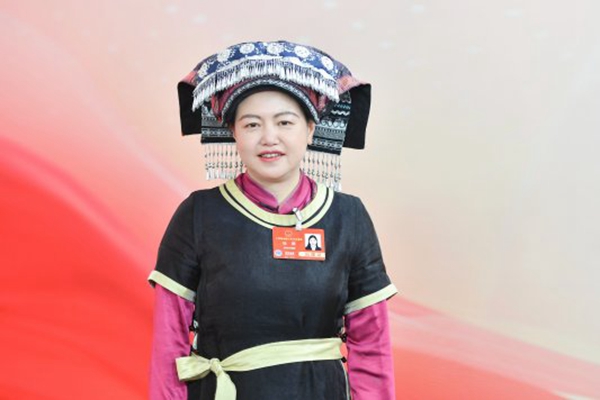 全国人大代表杜薇：为实施新时代振兴中西部高等教育发展作贡献