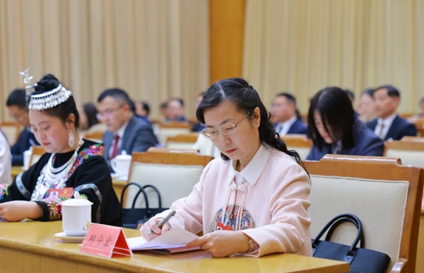 全国人大代表邱宁宏：让技术长在泥土里，把论文写在大地上