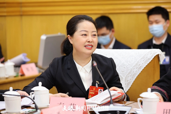 【代表云连线】李英代表：汇聚党员力量 激活社区治理新活力