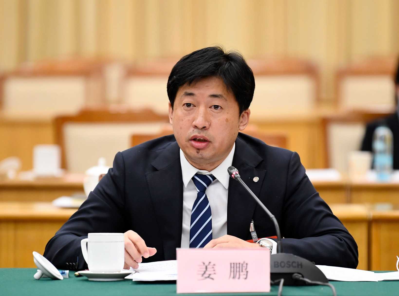 全程视频全国人大代表姜鹏亮相代表通道讲述他和中国天眼在贵州的梦幻