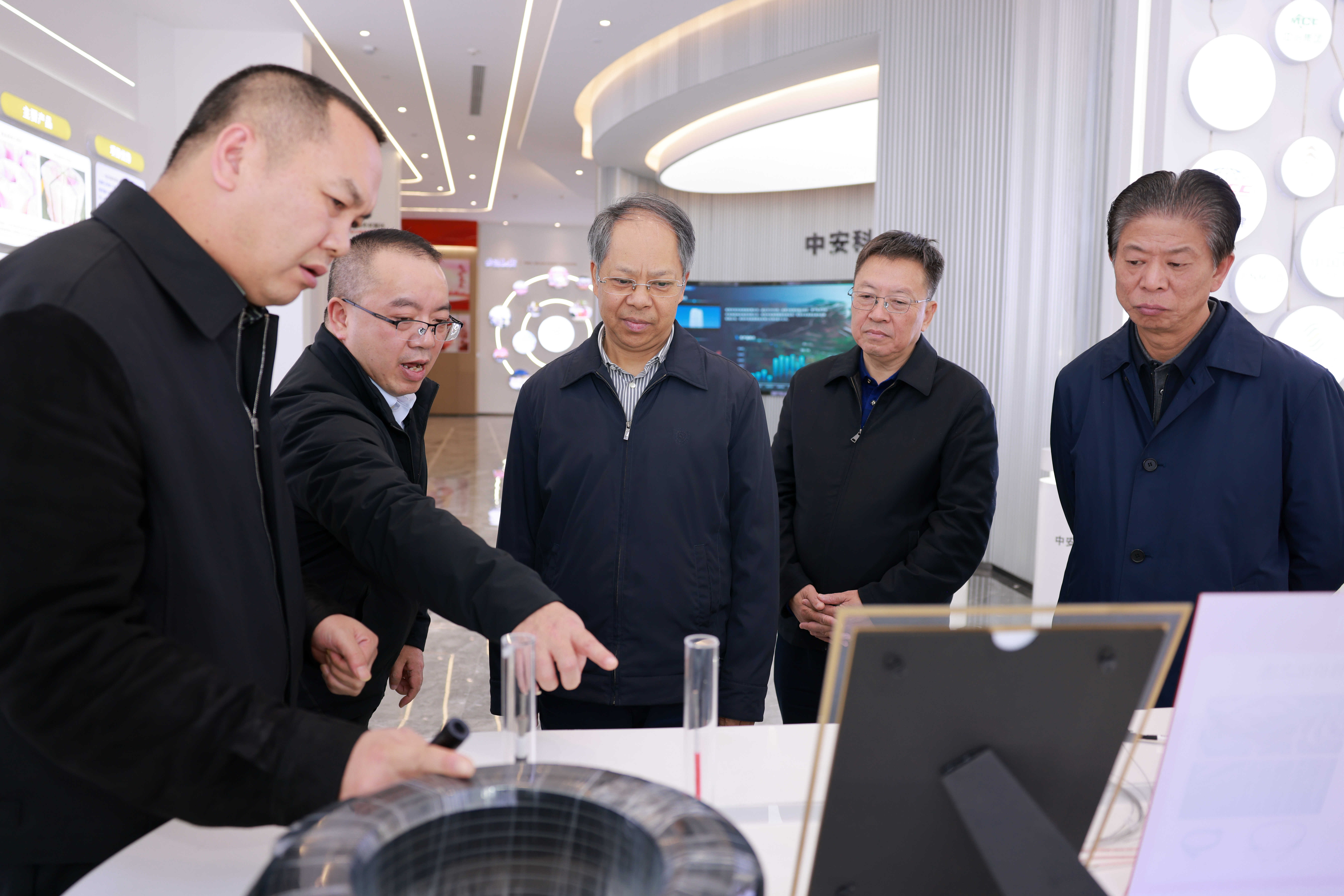 陶长海到贵阳市开展《贵州省民营经济促进条例(草案)》立法调研