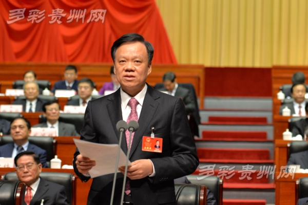 省委书记、省人大常委会主任陈敏尔宣布休会