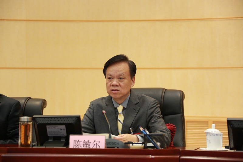 省委书记、省人大常委会主任主持省十二届人大常委会第二十八次会议