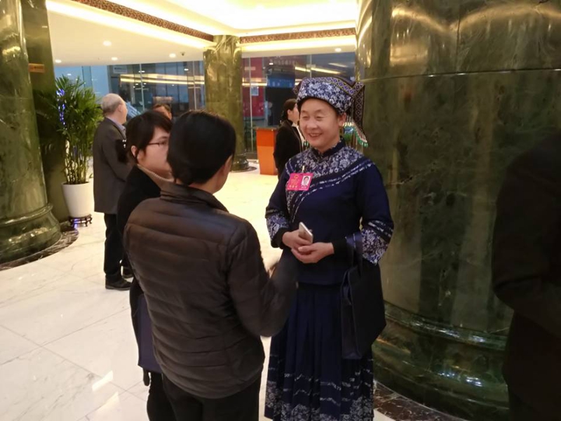 省十三届人大二次会议花絮