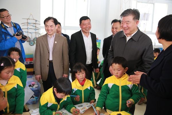 3月19日至21日, 全国人大常委会副委员长陈竺率队到我省考察调研