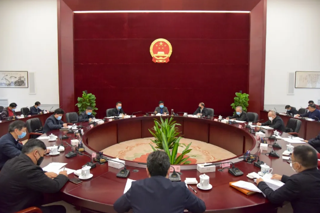 慕德贵主持召开茶产业发展领导小组第二次会议