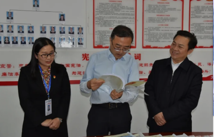陈鸣明出席省人大常委会机关网络信息化建设和运用领导小组第一次会议