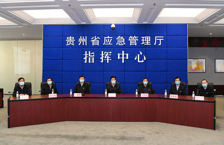 全国人大常委会副委员长张春贤率队到我省调研