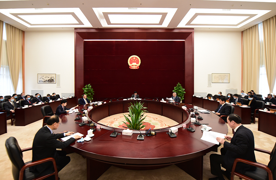 省十三届人大常委会第七十五次主任会议召开