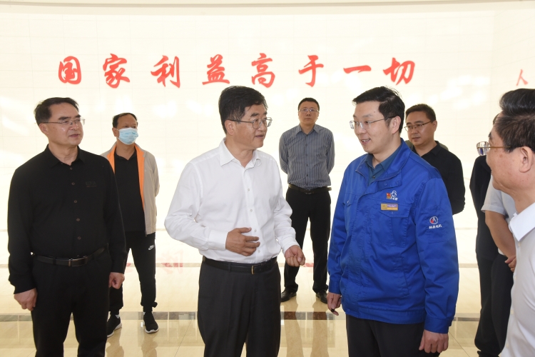 ​慕德贵赴贵阳贵安调研开放型经济发展情况
