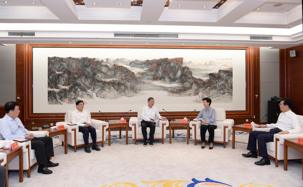 谌贻琴李炳军拜会全国人大常委会副委员长郝明金