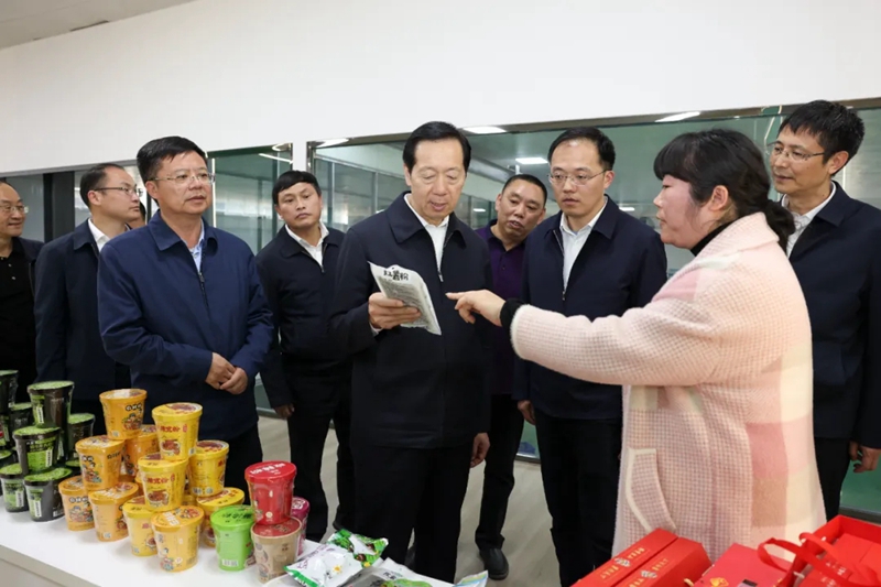 郭瑞民赴铜仁市宣讲全国两会精神并调研