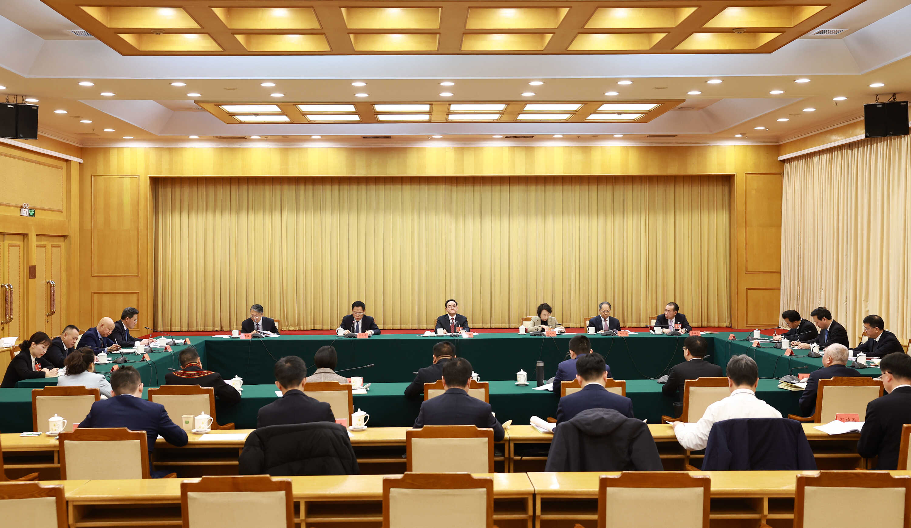 贵州代表团审查计划报告和预算报告