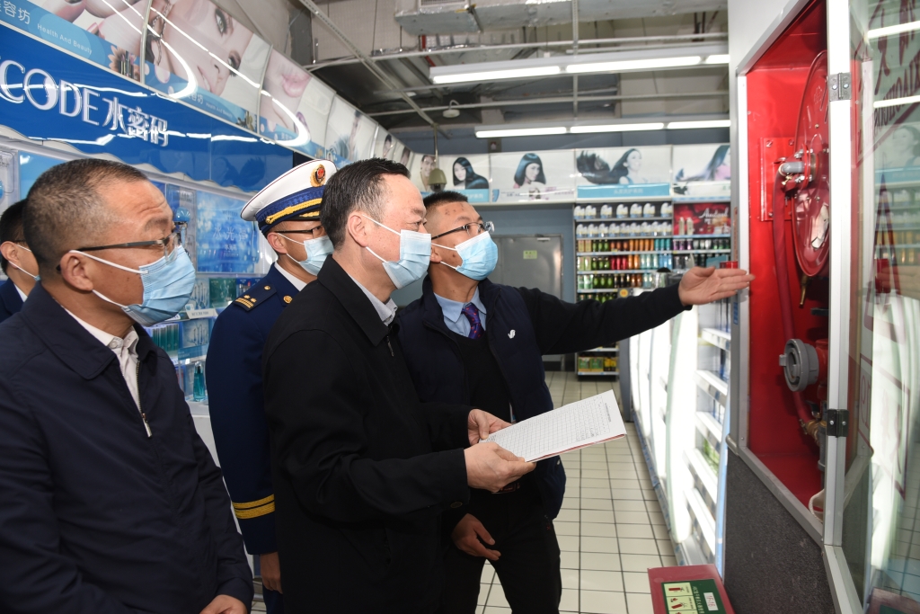 李三旗率执法检查组赴六盘水市开展安全生产“一法一条例”执法检查