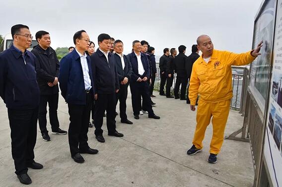 用法治力量守护好母亲河 筑牢长江上游生态安全屏障