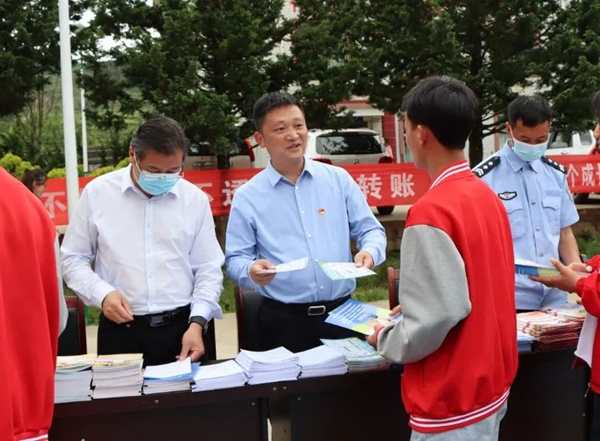 立法联系工作大家谈 | 李军：立法联系工作是践行“全过程人民民主”的重要举措