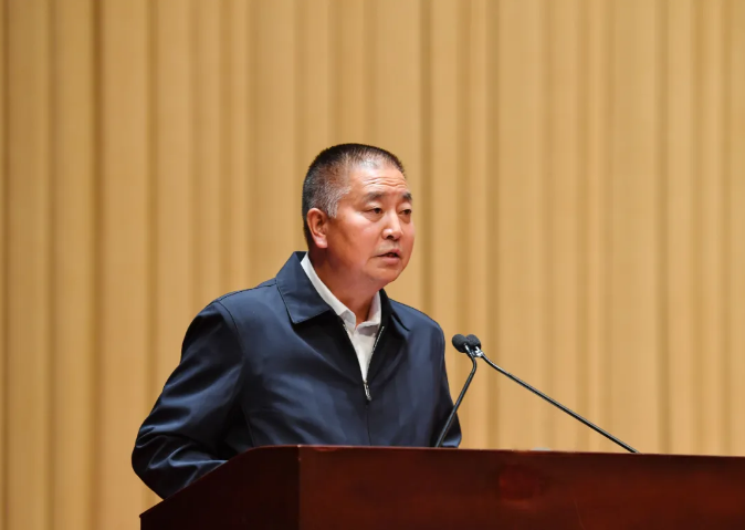 贯彻落实省委人大工作会议精神 | 安顺市人大代表陈大兴：苦干实干加油干 不达小康誓不休