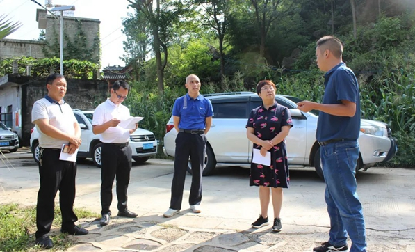 黔西南州人大常委会到兴仁市调研乡村振兴推进工作